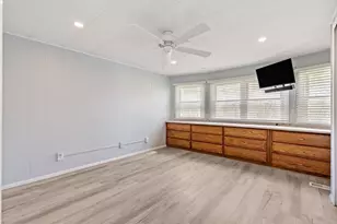 46 Louie Ln, Raynham, MA 02767 - Photo 23