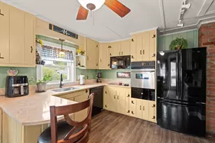 104 W Pond Rd, Plymouth, MA 02360 - Photo 7