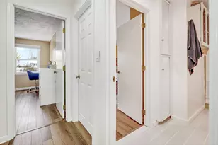 25 Rockland St, Boston, MA 02132 - Photo 15