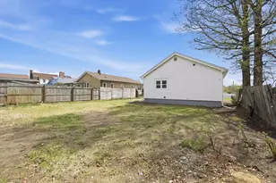 20 Conklin St, Springfield, MA 01109 - Photo 25