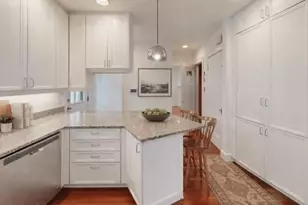 22 Longfellow Rd, Worcester, MA 01602 - Photo 3