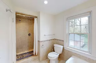 22 Longfellow Rd, Worcester, MA 01602 - Photo 29