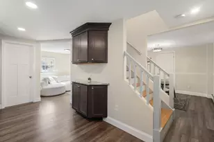 8 Alfred Pl, Woburn, MA 01801 - Photo 13