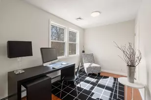 8 Alfred Pl, Woburn, MA 01801 - Photo 23