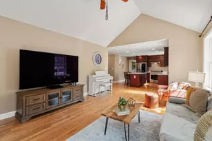77 West St, Wilmington, MA 01887 - Photo 9