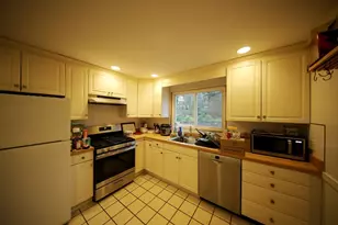 23 Heath St, Brookline, MA 02445 - Photo 5