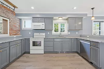 44 Clark St, Spencer, MA 01562 - Photo 11