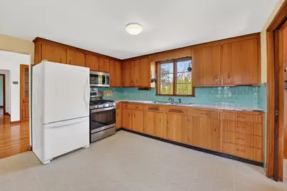 6 Desmond Dr, Nahant, MA 01908 - Photo 7