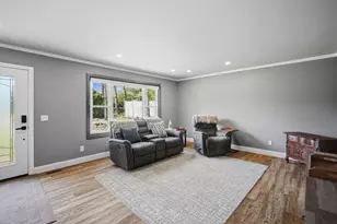 110 Nora Ln, Ludlow, MA 01056 - Photo 7