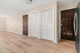 9 Thomas St, Saugus, MA 01906 - Photo 9