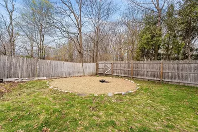 79 Hancock St, Reading, MA 01867 - Photo 33