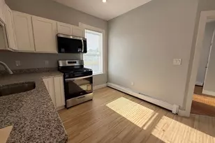 8 Carnes, Lynn, MA 01905 - Photo 3