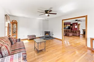 136 Old Fall River Rd, Swansea, MA 02777 - Photo 25