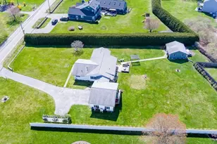 136 Old Fall River Rd, Swansea, MA 02777 - Photo 5