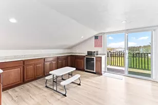 136 Old Fall River Rd, Swansea, MA 02777 - Photo 39