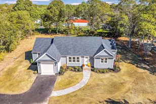 25 Percival Rd, Falmouth, MA 02536 - Photo 1