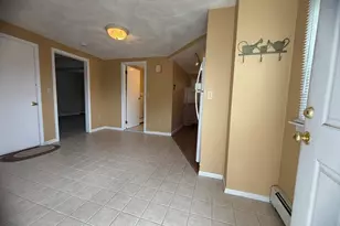 79 N Main St, Bellingham, MA 02019 - Photo 5
