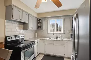 16 Brown St, North Providence, RI 02904 - Photo 19