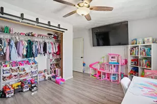 16 Brown St, North Providence, RI 02904 - Photo 11