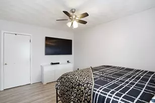 16 Brown St, North Providence, RI 02904 - Photo 7