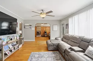 16 Brown St, North Providence, RI 02904 - Photo 25