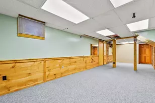 72 Cambridge Rd, Woburn, MA 01801 - Photo 29