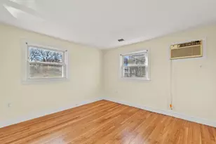 72 Cambridge Rd, Woburn, MA 01801 - Photo 21