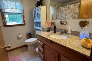 46-48 Kent Rd, Springfield, MA 01129 - Photo 11