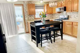 46-48 Kent Rd, Springfield, MA 01129 - Photo 5