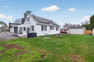 37 Blakely Ct, Fall River, MA 02720 - Photo 5