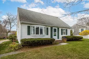 2 Montauk St, Falmouth, MA 02536 - Photo 25