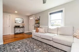 9 Sunset Ave, Holbrook, MA 02343 - Photo 7