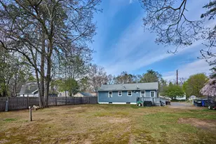 50 Phelps St, Easthampton, MA 01027 - Photo 21