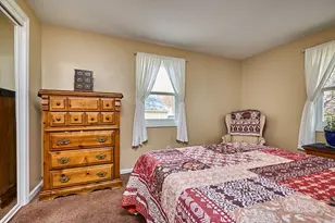 50 Phelps St, Easthampton, MA 01027 - Photo 9