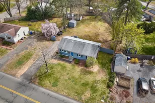 50 Phelps St, Easthampton, MA 01027 - Photo 25