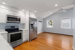 15 Walton St, Wakefield, MA 01880 - Photo 17