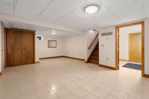 15 Walton St, Wakefield, MA 01880 - Photo 29