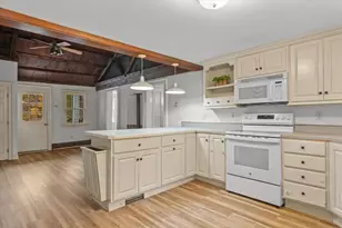 285 Main St, Groveland, MA 01834 - Photo 15