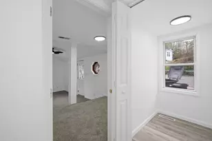 16 North Main, South Hadley, MA 01075 - Photo 9