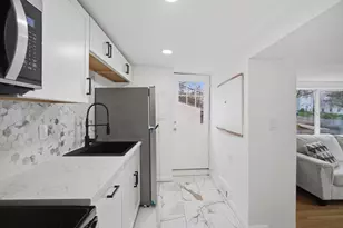 16 North Main, South Hadley, MA 01075 - Photo 13