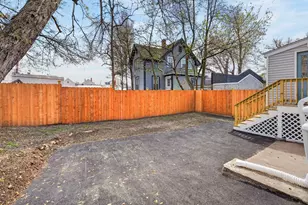 8 Hammatt St, Ipswich, MA 01938 - Photo 27