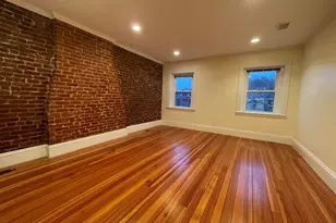 1616 Beacon St, Brookline, MA 02446 - Photo 13