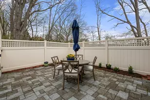 11 Oak St, Wellesley, MA 02482 - Photo 23
