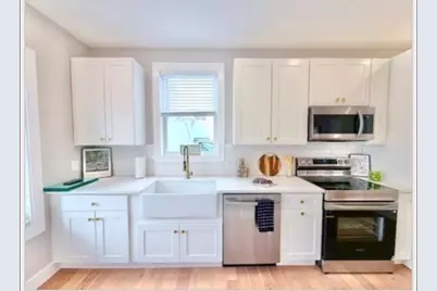20 Broad St #3, Medway, MA 02053 - Photo 3