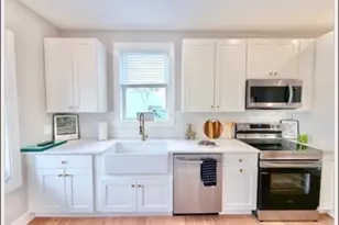 20 Broad St, Medway, MA 02053 - Photo 3