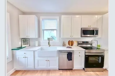 20 Broad St #3, Medway, MA 02053 - Photo 3
