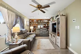 165 Applewood Dr, Chicopee, MA 01022 - Photo 9