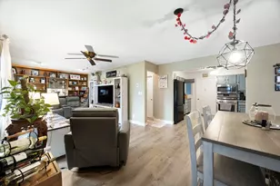165 Applewood Dr, Chicopee, MA 01022 - Photo 11