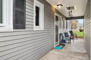 165 Applewood Dr, Chicopee, MA 01022 - Photo 5