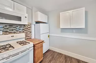 31-35 Juniper St, Boston, MA 02120 - Photo 9